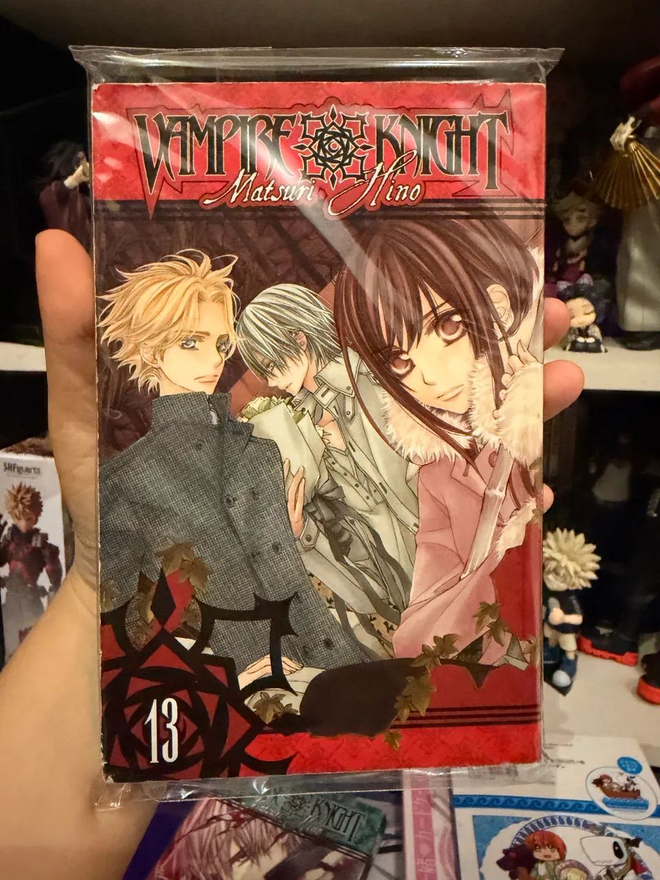 Mangá Vampire Knigh 13 e 18 - Foto 3
