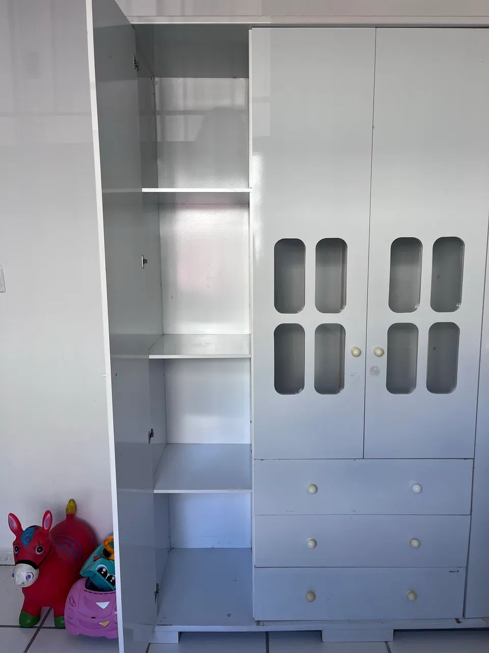 Guarda roupa + cômoda  - Foto 2