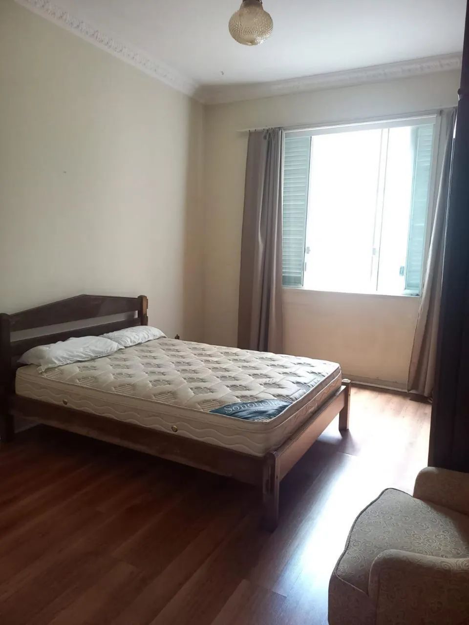 Alugo quarto mobiliado para moças  - Foto 2