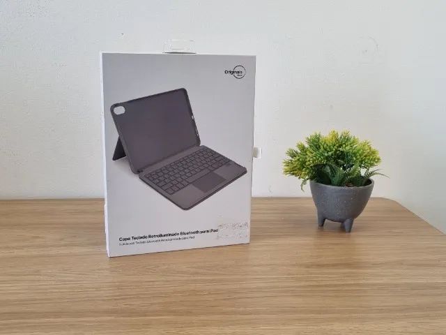 Capa para Teclado Retroiluminado para iPad 10ª | Bluetooth | Cinza