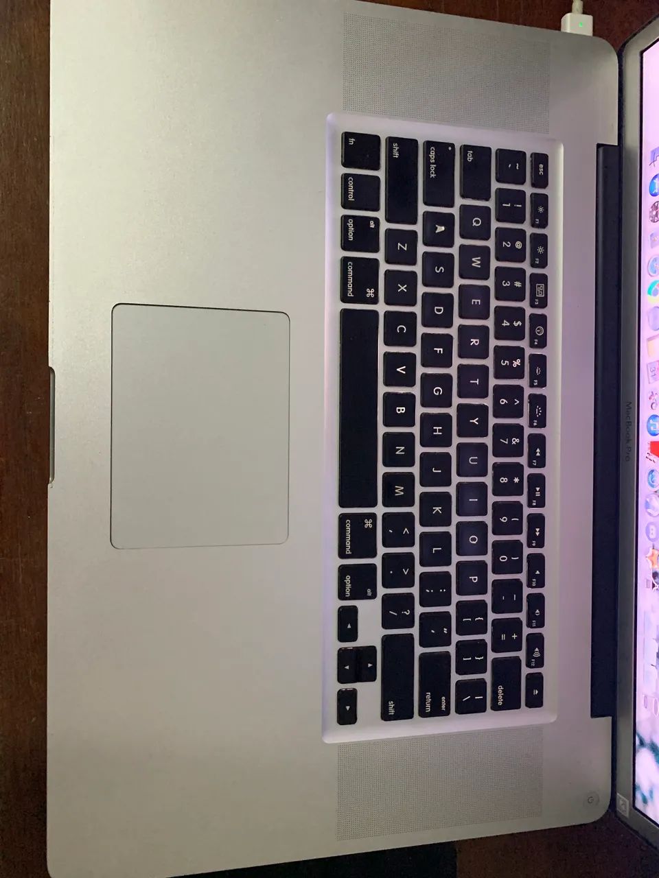 macbook pro 17 2011 a1297 com defeito na tela  - Foto 5