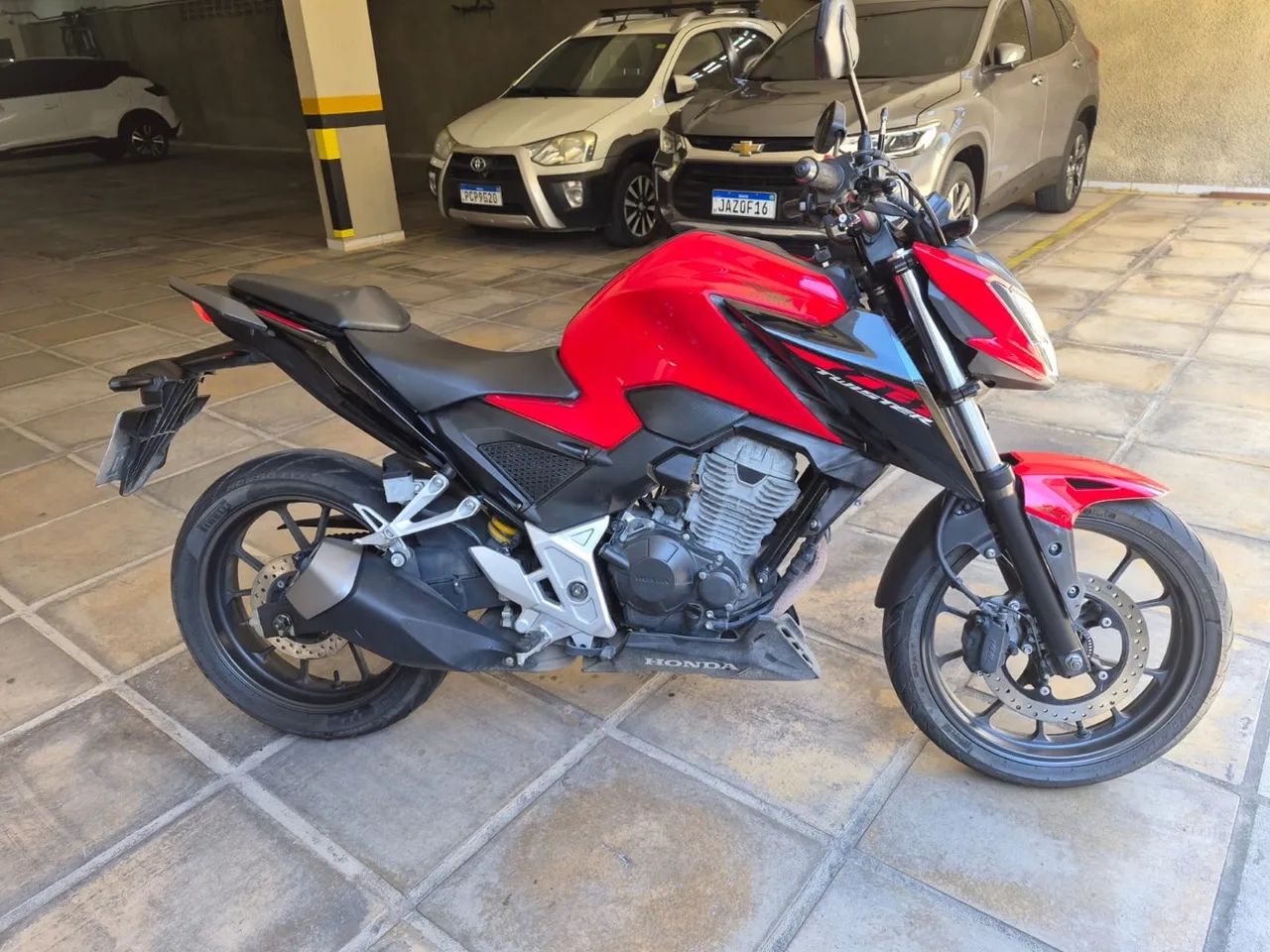 CB 300F ABS - Foto 4