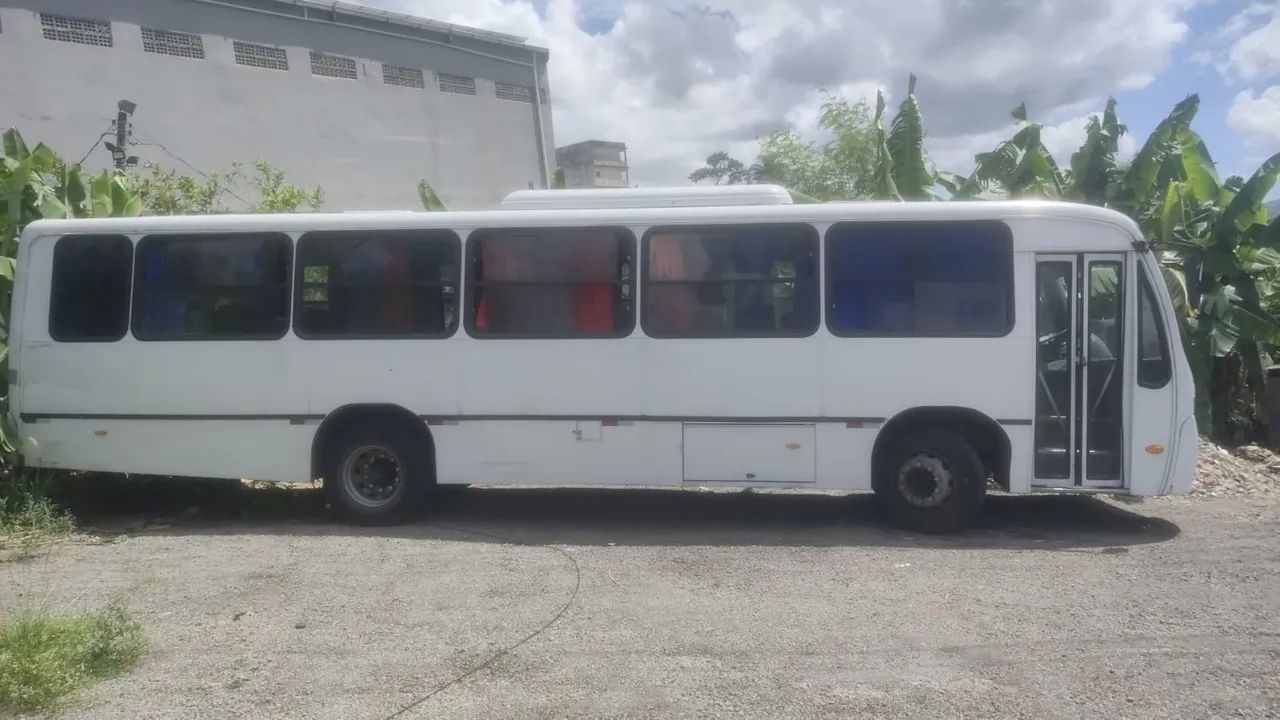 Onibus mercedez benz 2010 - Foto 2