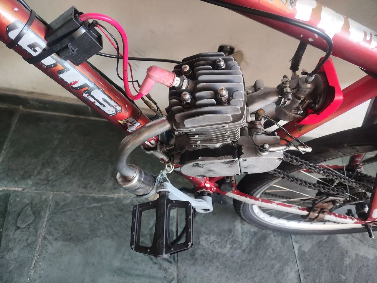 Bicicleta com motor 80cc, Aro 26. - Foto 2