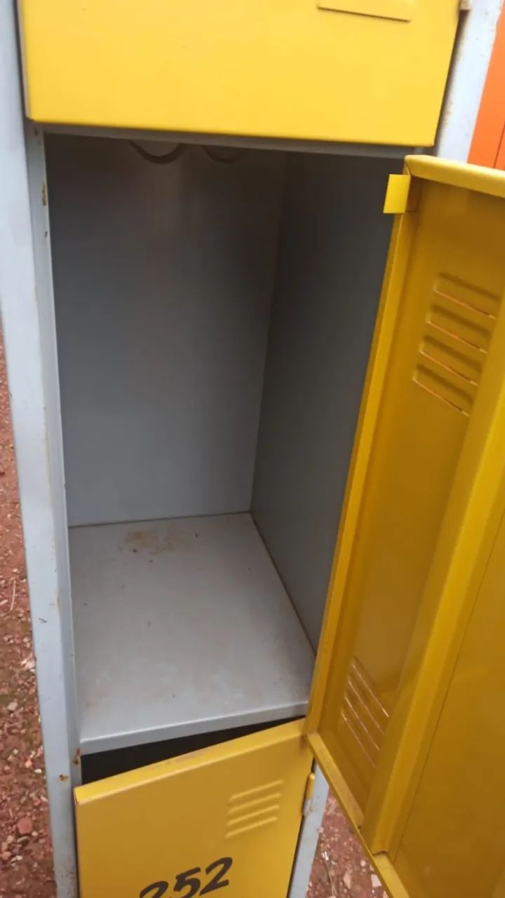 Armário de aço 3 portas vertical compacto - Foto 3