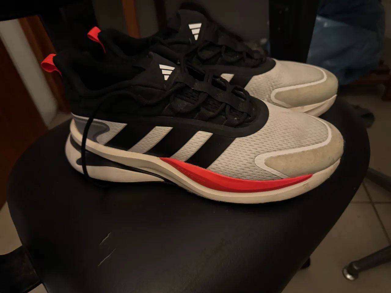 Vendo tênis adidas Alpha Response  - Foto 2
