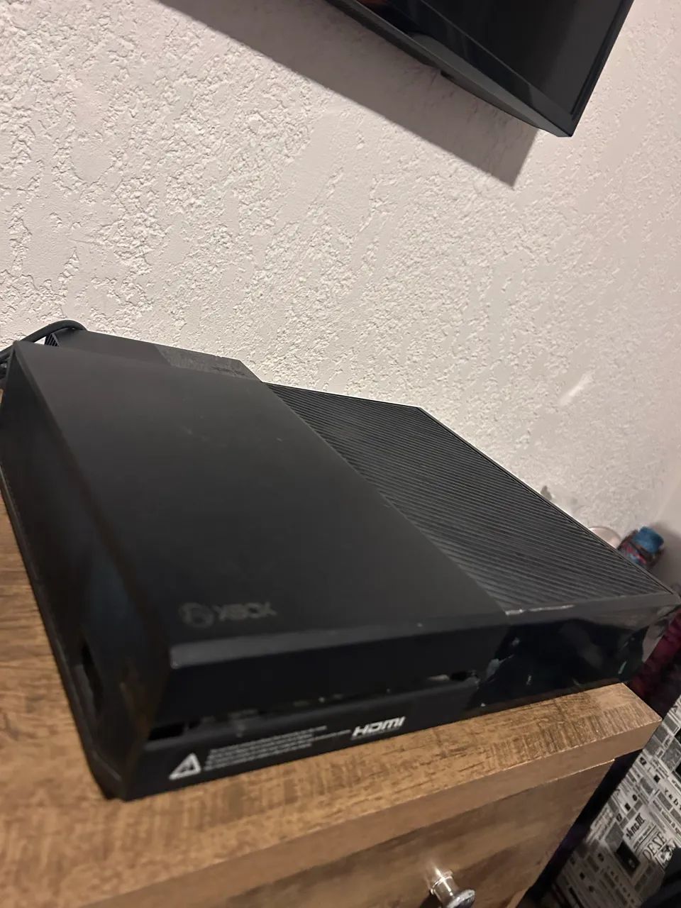 Xbox One com 1 jogo e 1 manete nova com garantia - Foto 2