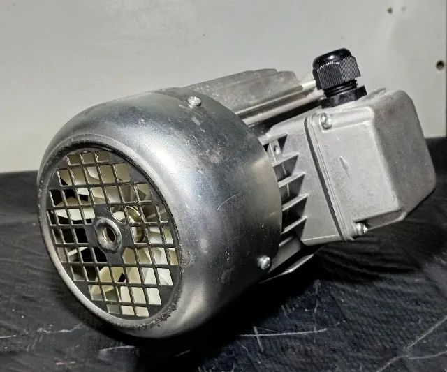 Motor elétrico Carpanelli M6384 - Foto 2