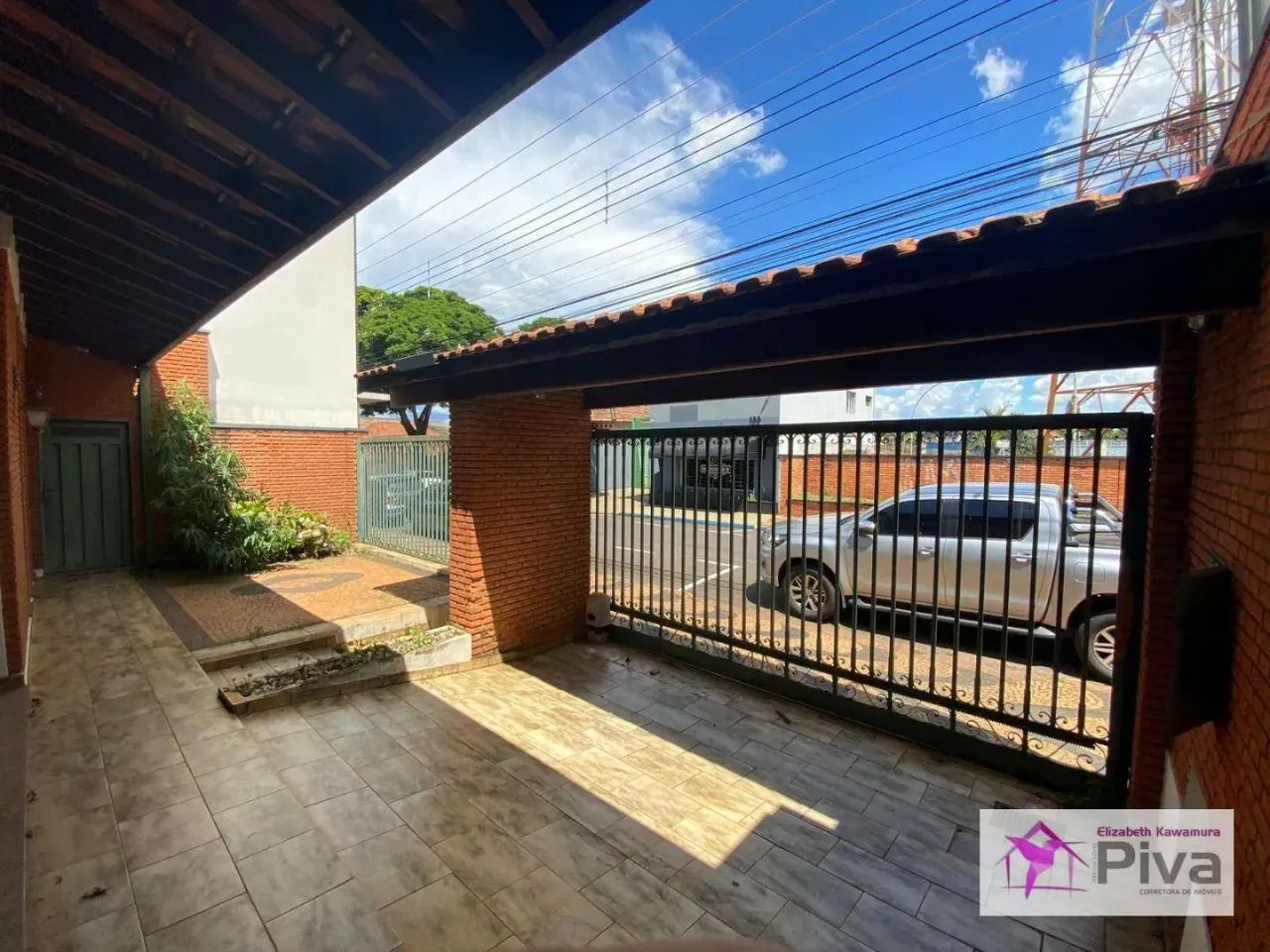 Casa Ampla com 3 dormitórios à venda na Área Central - Leme/SP - Foto 3