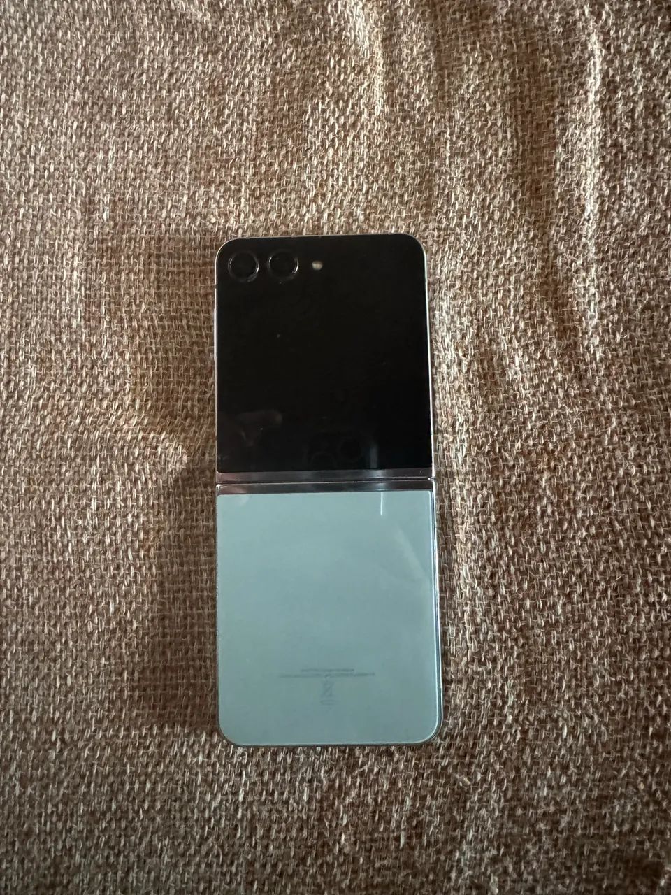 Z Flip 5 - Foto 2