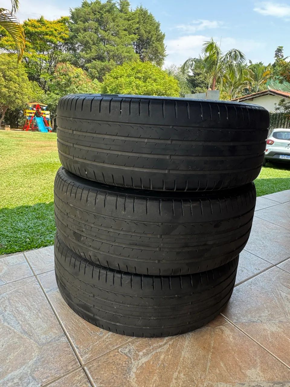 3 PNEUS PIRELLI