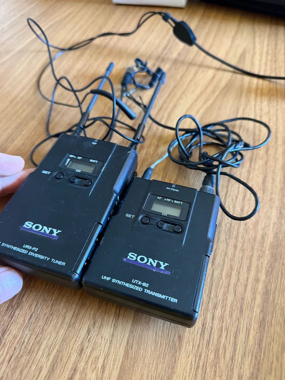 Sony UWP URX-P2 + UTX-B2 Profissional Kit Microfone Sem Fio  - Foto 2