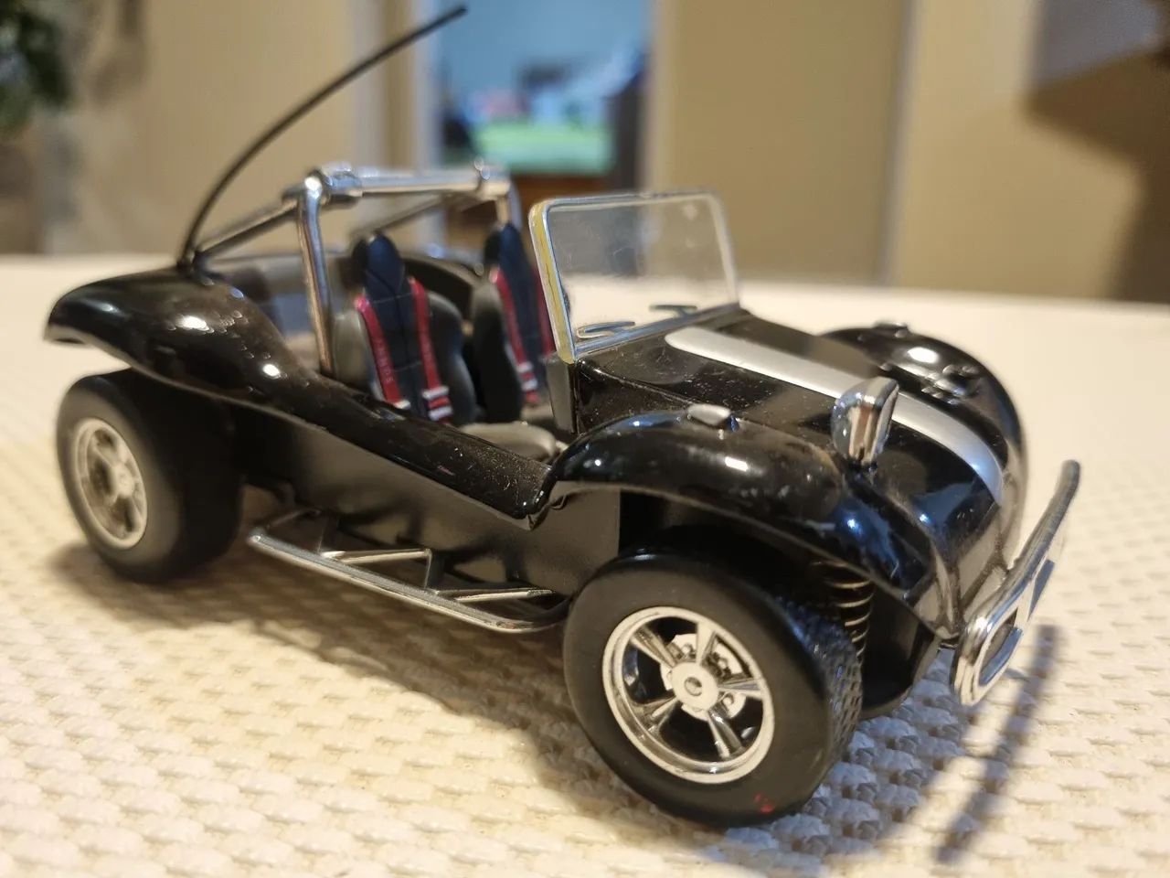 Miniatura Buggy / Bugre Antigo 1/24 - Carro Colecionável