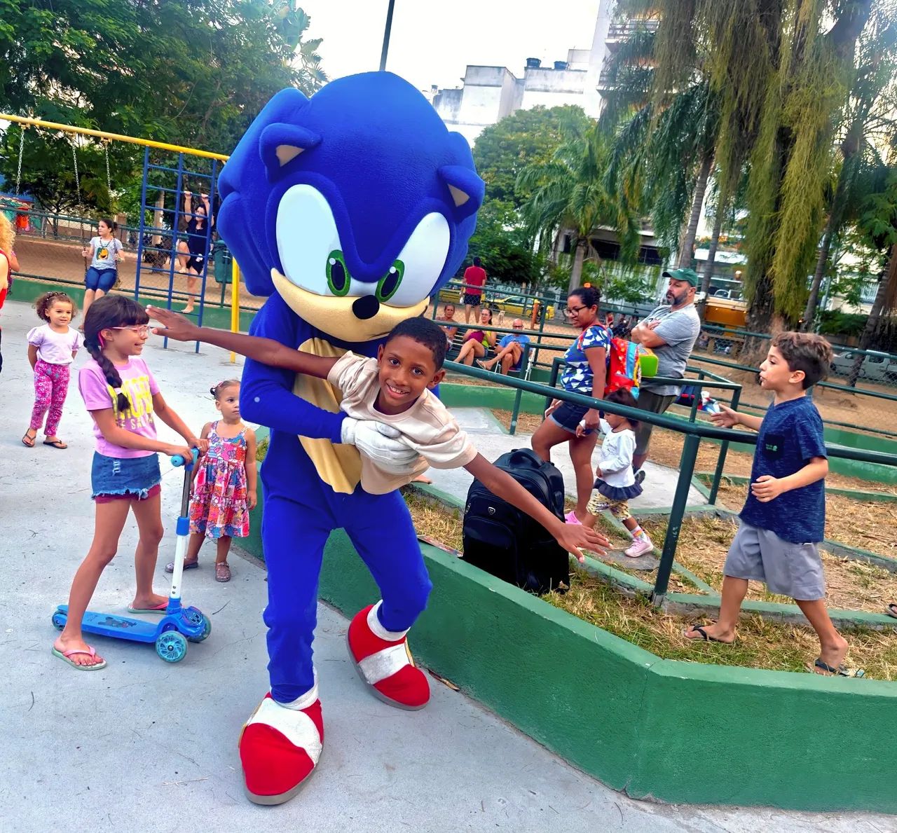Sonic para Festa & Eventos e Promoção de Loja e Produtos  