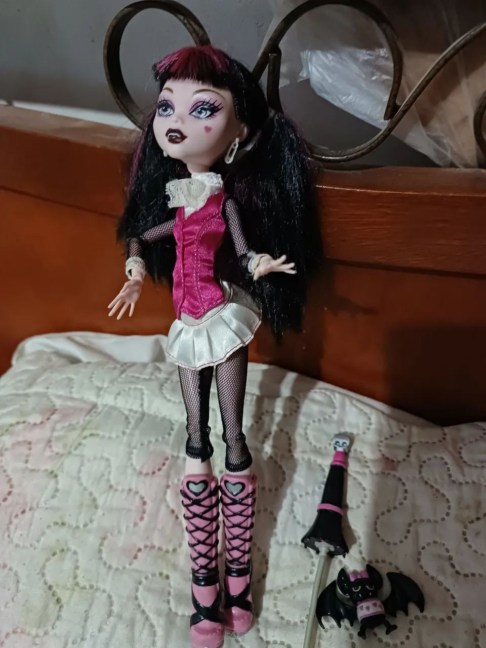 Boneca monster high draculaura.  - Foto 3
