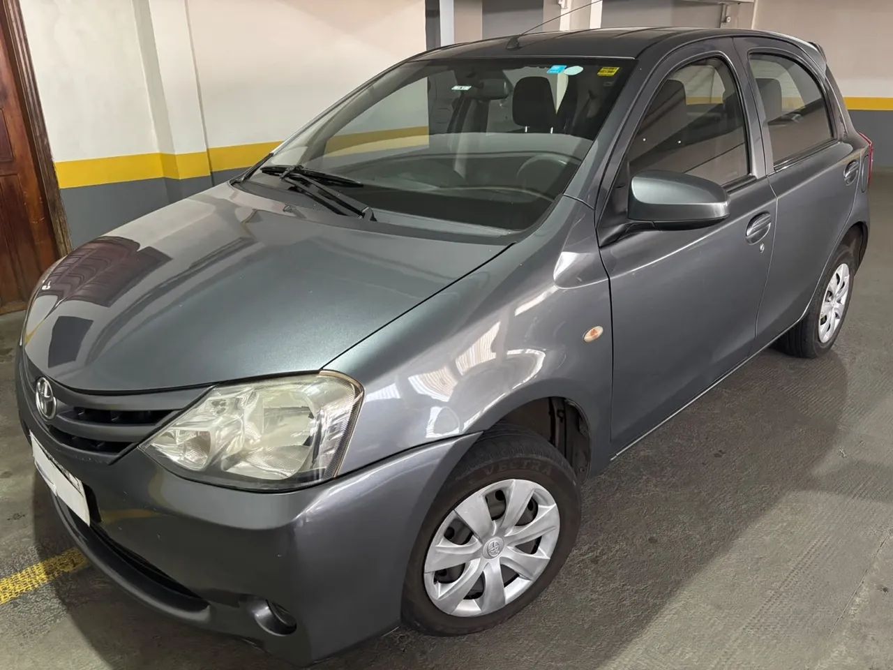 Toyota Etios 1.3 16V FLEX 2014