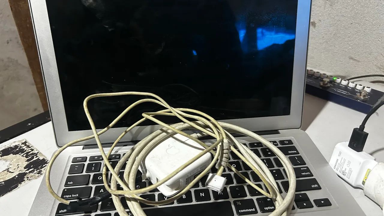 MacBook Air 13" (2017) | Core i5, 8GB RAM, 128GB SSD - Foto 5