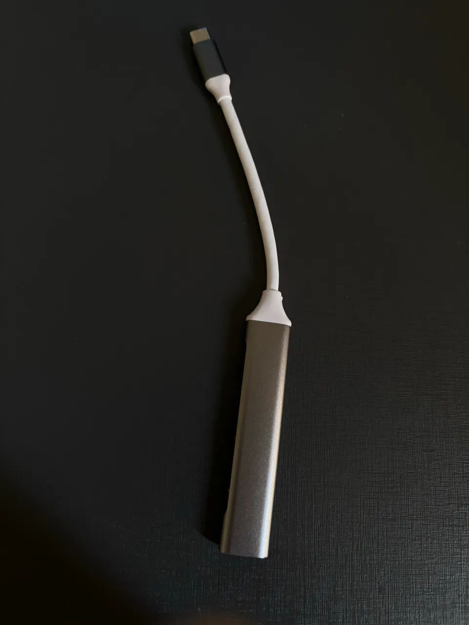 Adaptador USB-C Original  (novo) - Compacto e de Alta Qualidade - Foto 4