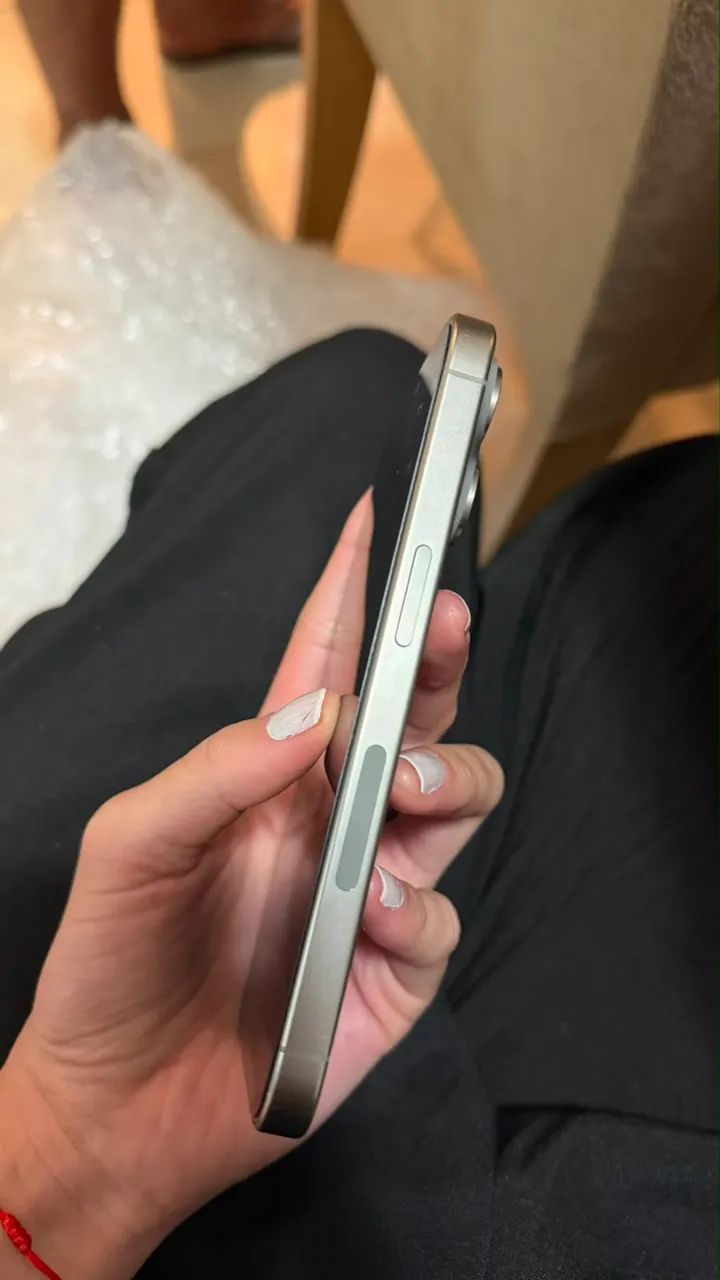 iPhone 15 Pro 1T de memória. - Foto 2