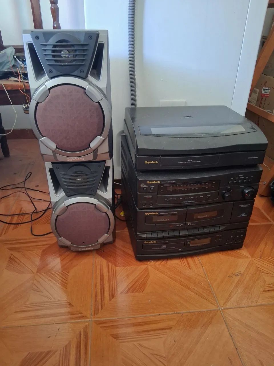 Aparelho de som gradiente  4 em 1 tem 2 caixa  gradiente  não  é  original  do aparelho  - Foto 4