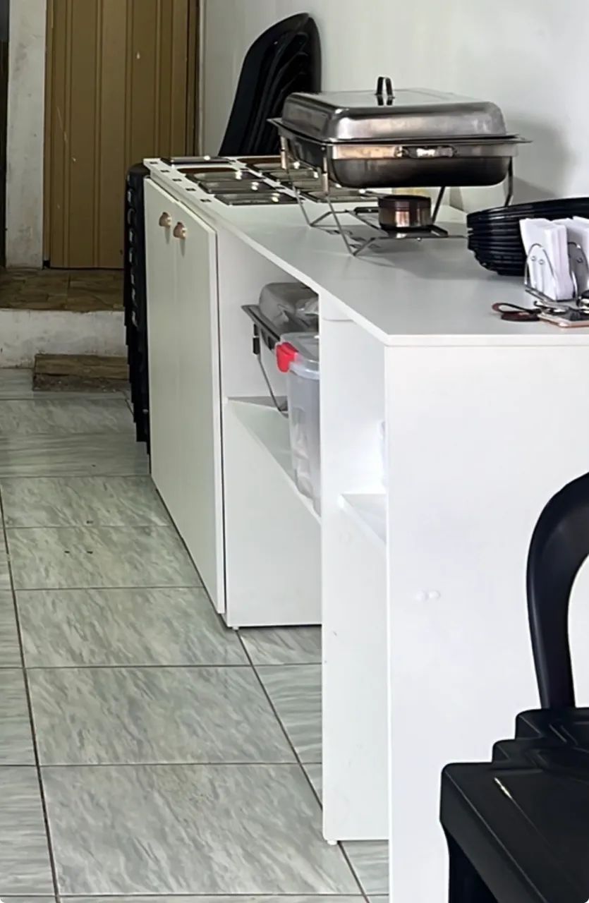 Vende -se bancada de self service de cachorro quente 
