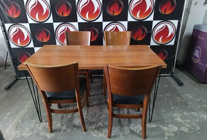 Conjunto de mesas e cadeiras Franco Bachot  - Foto 5