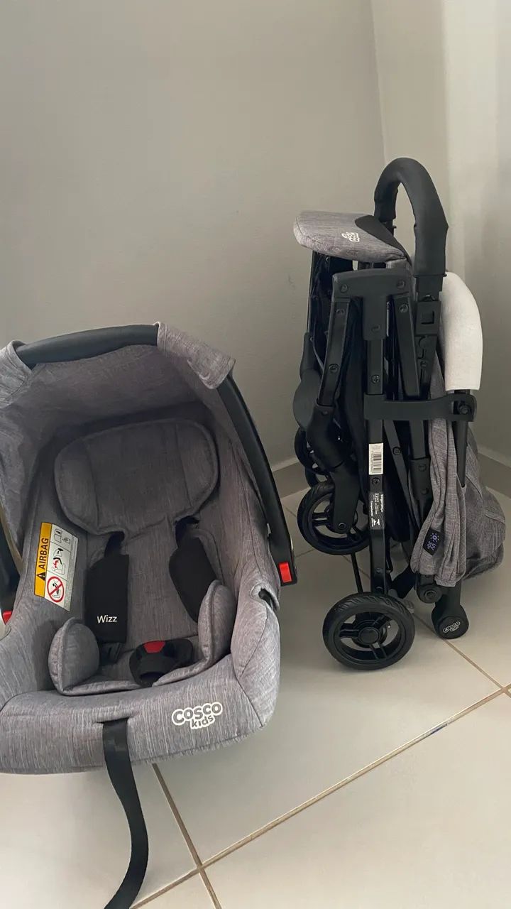 Carrinho de bebê com bebê conforto  - Foto 3