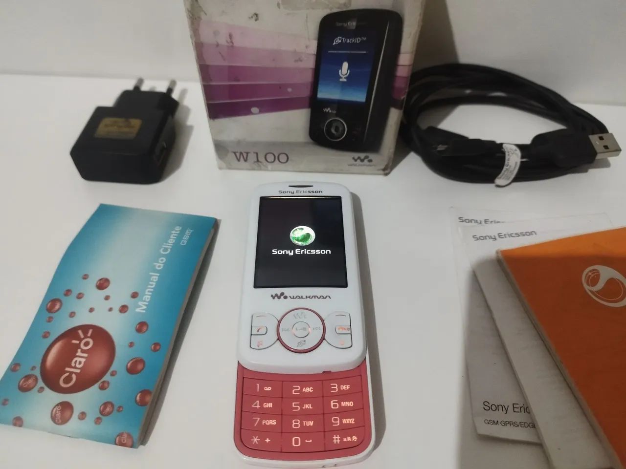 Celular Sony Ericsson W-100 (COLECIONADOR)