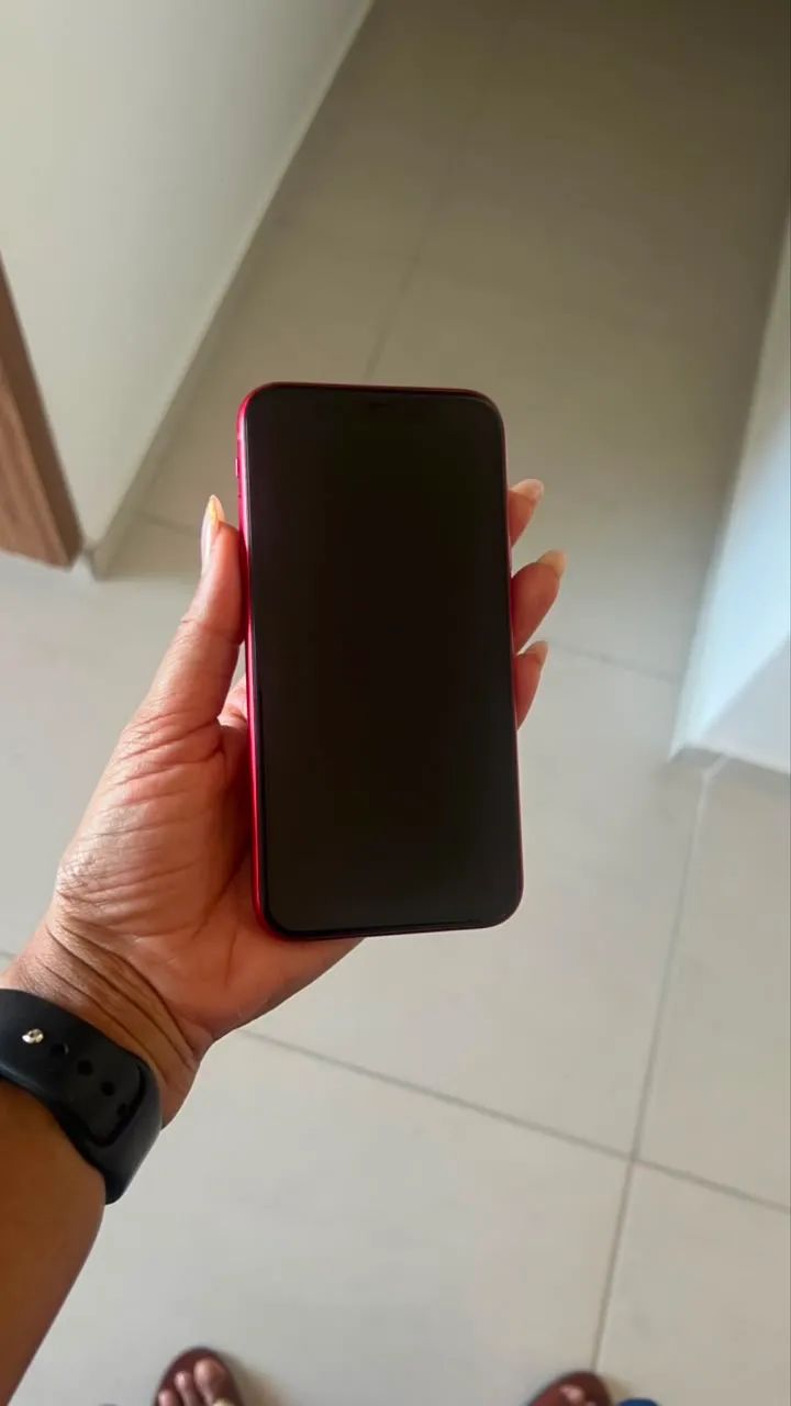 iPhone 11 Red 64GB 