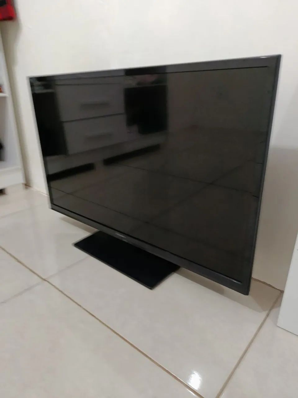 TV Panasonic LCD 39" - Modelo TC-L39B6B