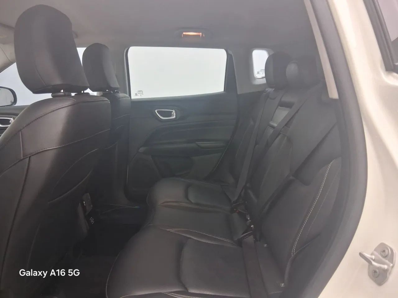 Jeep Compass LONG. T270 1.3 TB 4x2 Flex Aut., foto 17 de 18