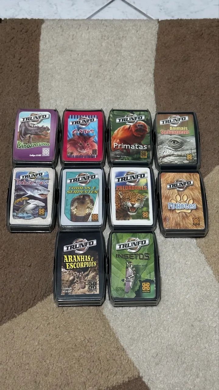 Lote com 50 Super Trunfo Originais - Coleção Variada e Completa! - Foto 3