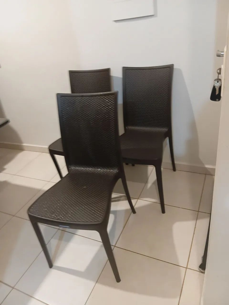 Cadeiras e estante multiuso - Foto 2