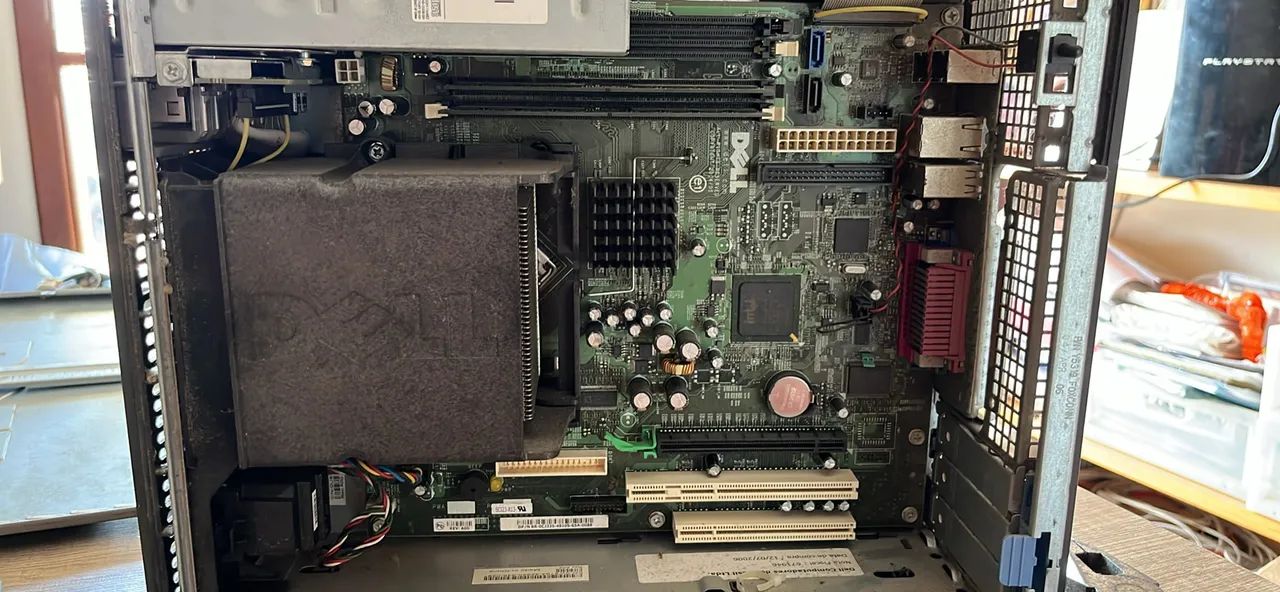Placa Mãe Dell Optiplex LGA 775 DP/N 0CJ335 / CJ335 - Testada / Funcionando - Foto 2