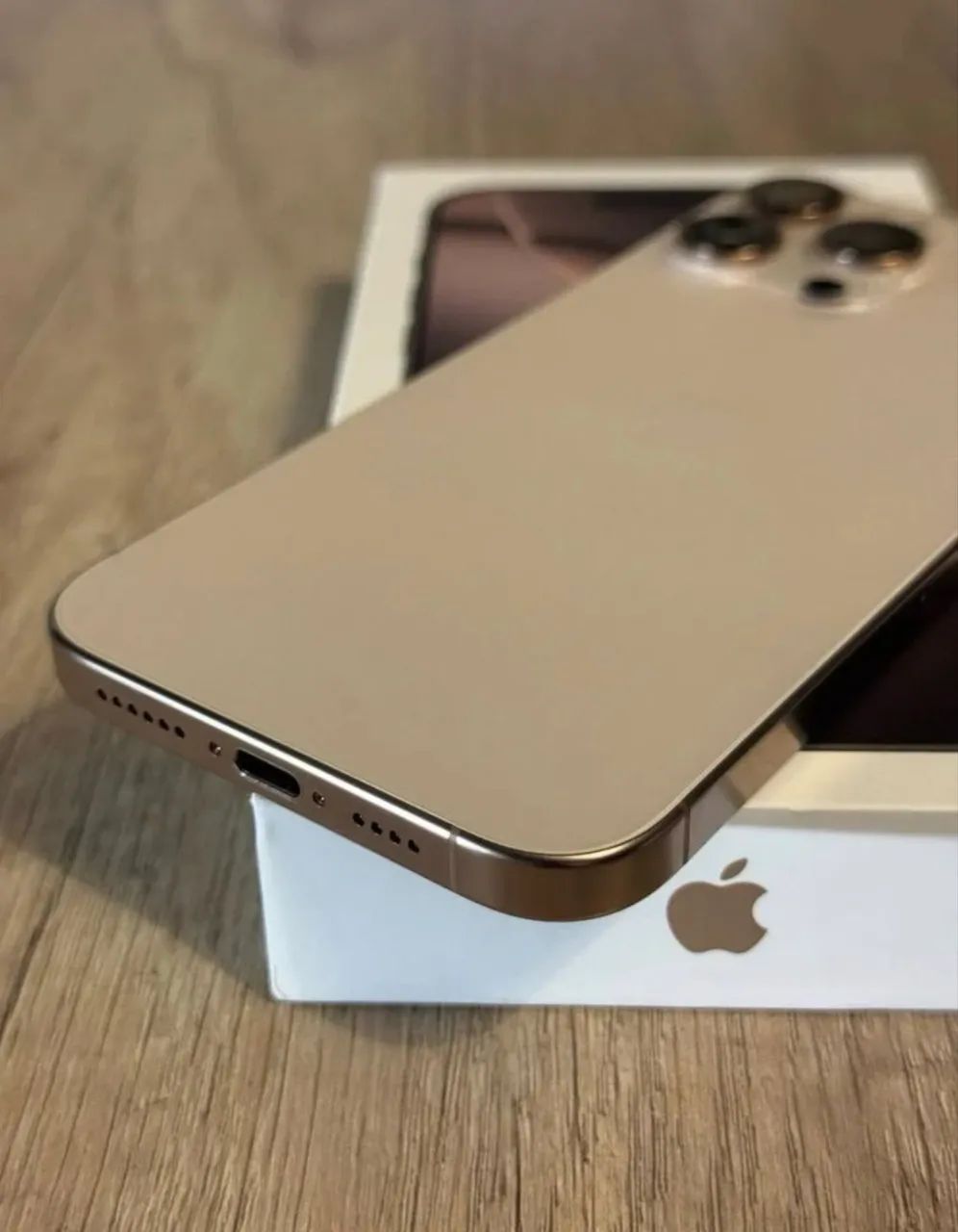 iPhone 16 Pro Max Desert Titanium - Foto 2
