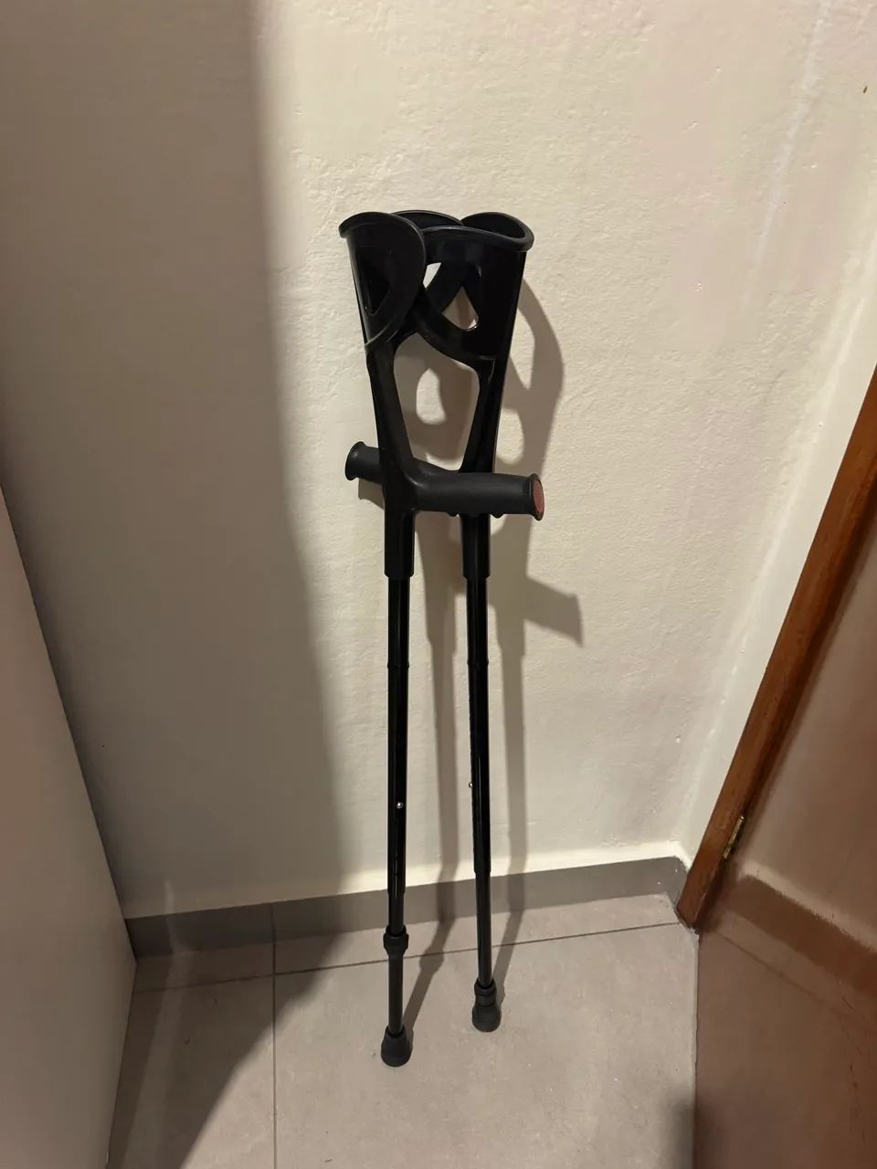 Par de muletas ajustáveis
