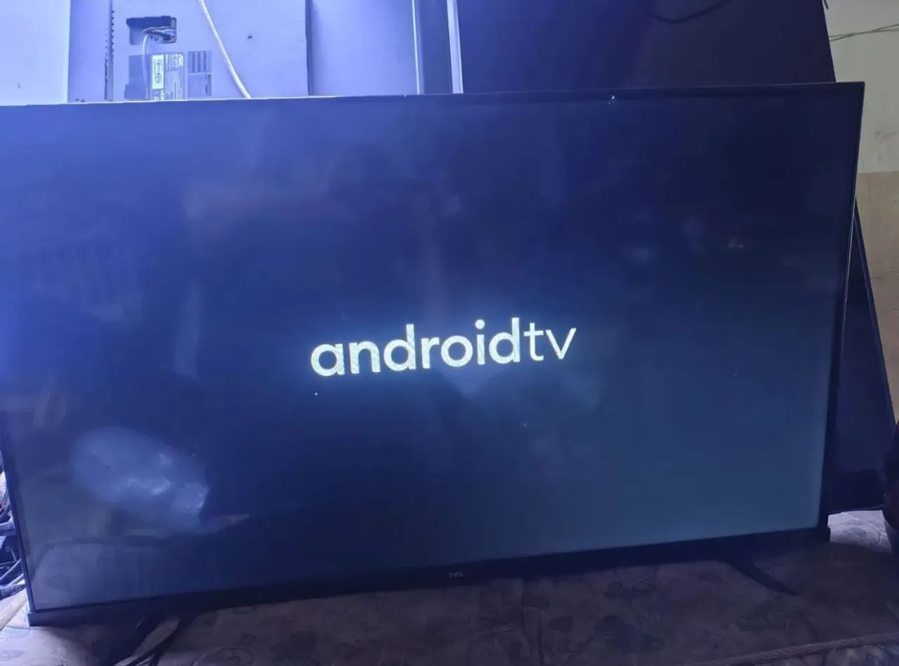 tv a venda semi nova TCL Android 43 - Foto 2