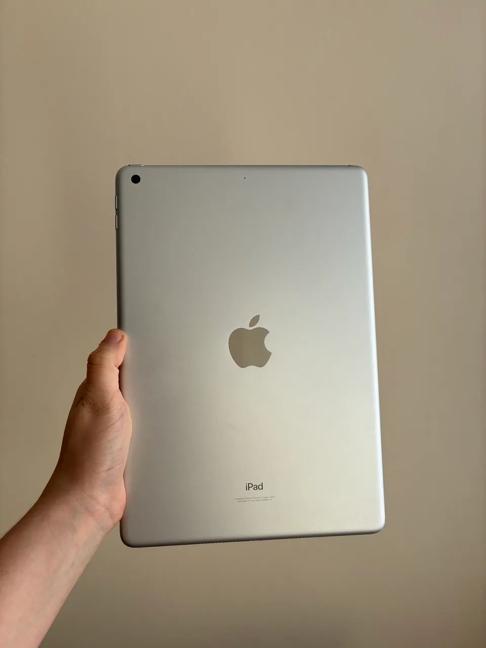 iPad 9ª Geração 64GB + Teclado | Ótimo Estado