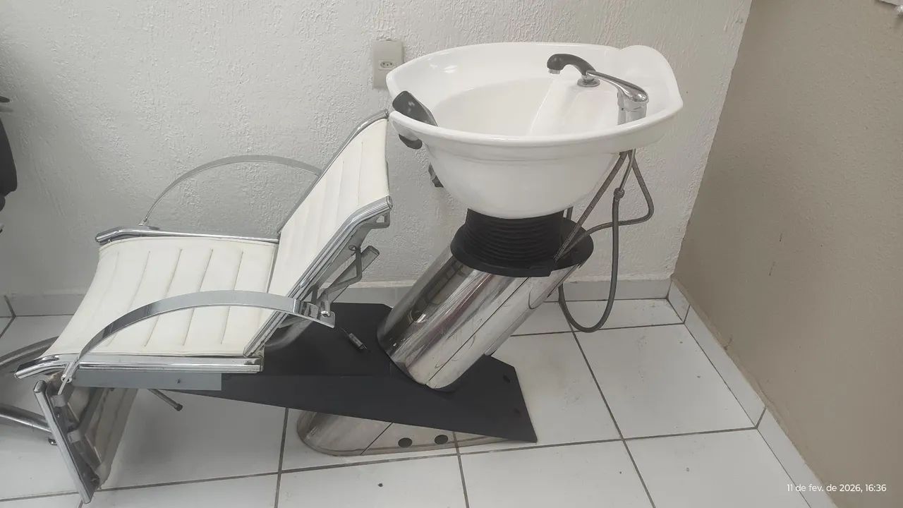 Kit 3 Cadeiras Ferrante 2 lavatórios - Foto 2