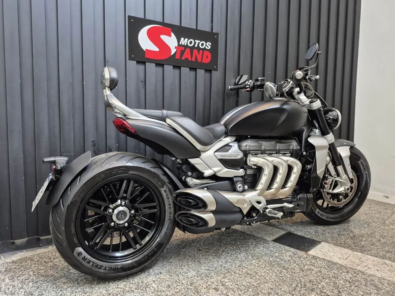 Triumph rocket 3 storm editiin GT - Foto 3