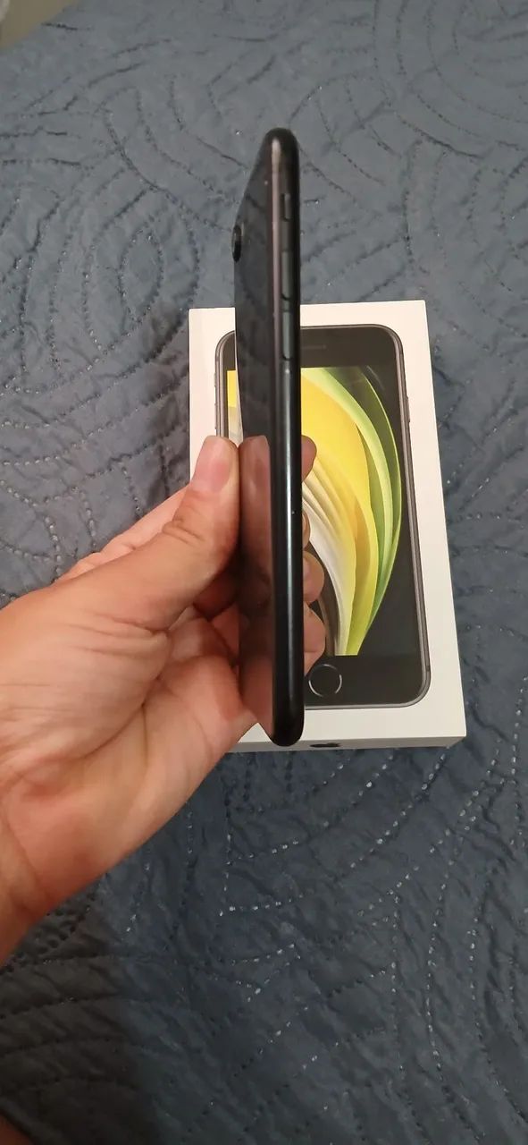 Vendo iphone Se 2 geração  - Foto 3