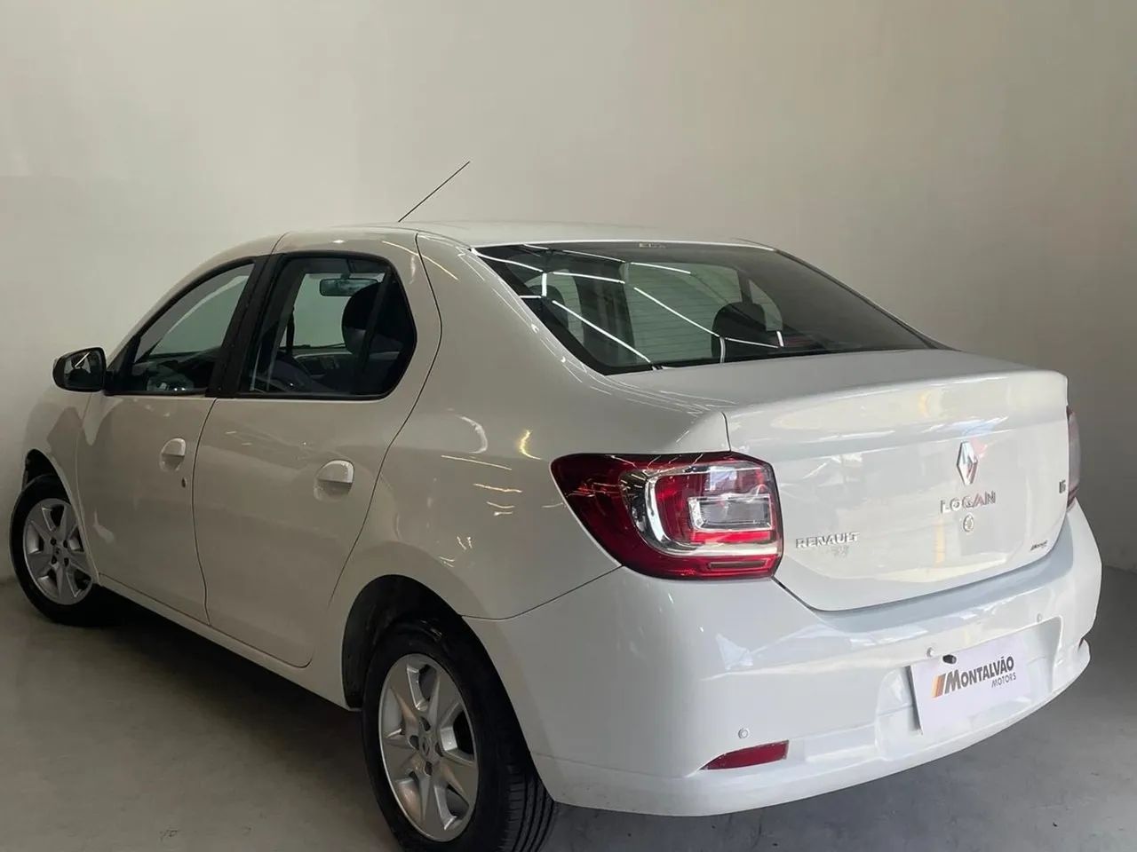Renault Logan Expression Flex 1.6 16V 4P 2015 - Foto 5