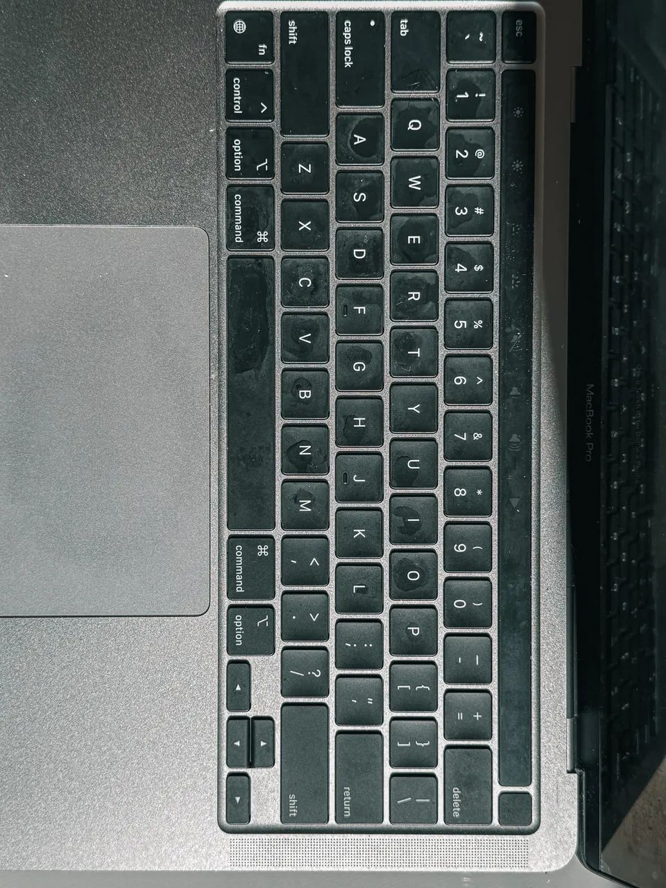 MacBook Pro M2 13? 2022 - 8GB RAM / 256GB SSD - Excelente estado