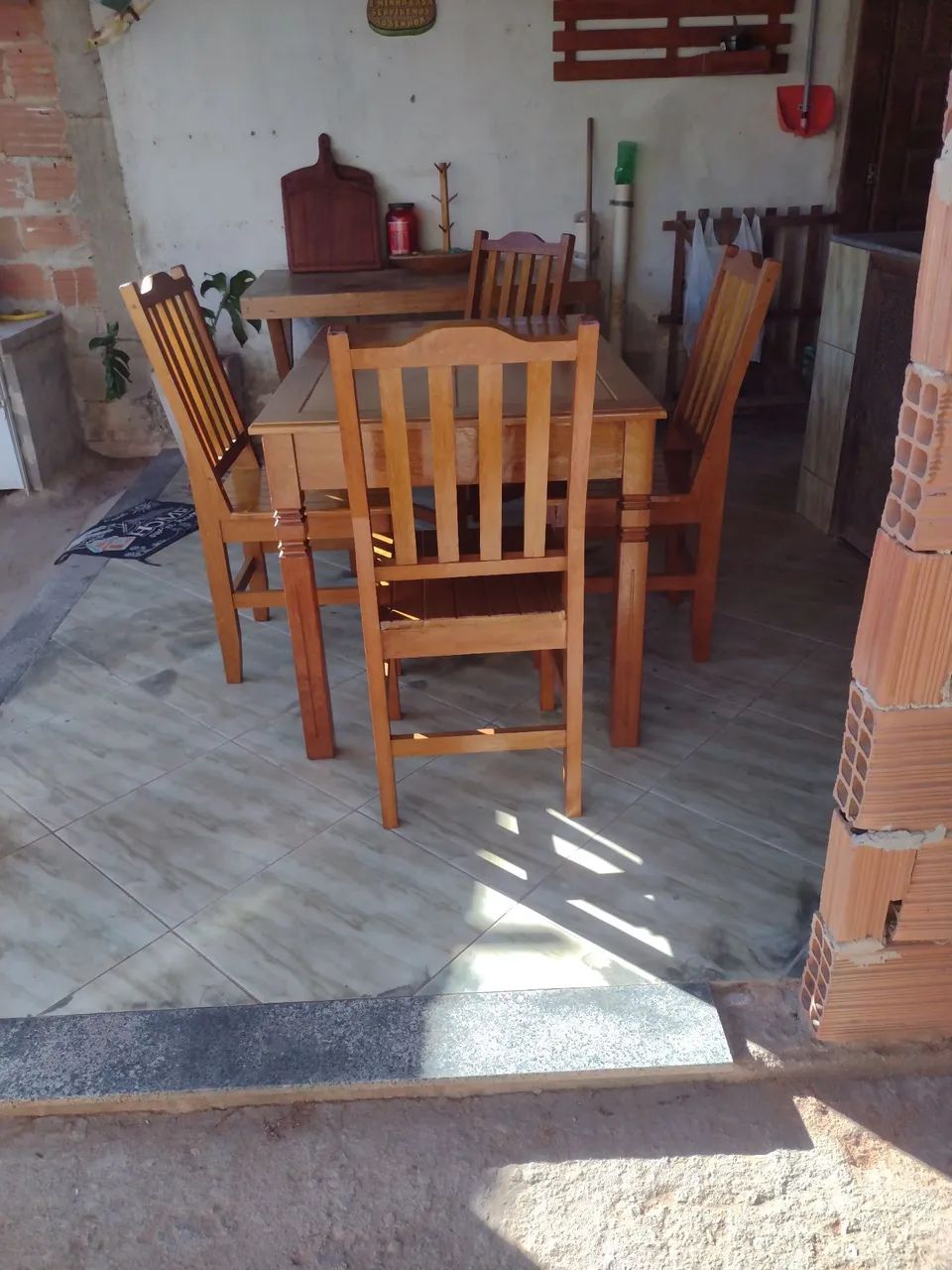 Móveis de madeira maciça  - Foto 2