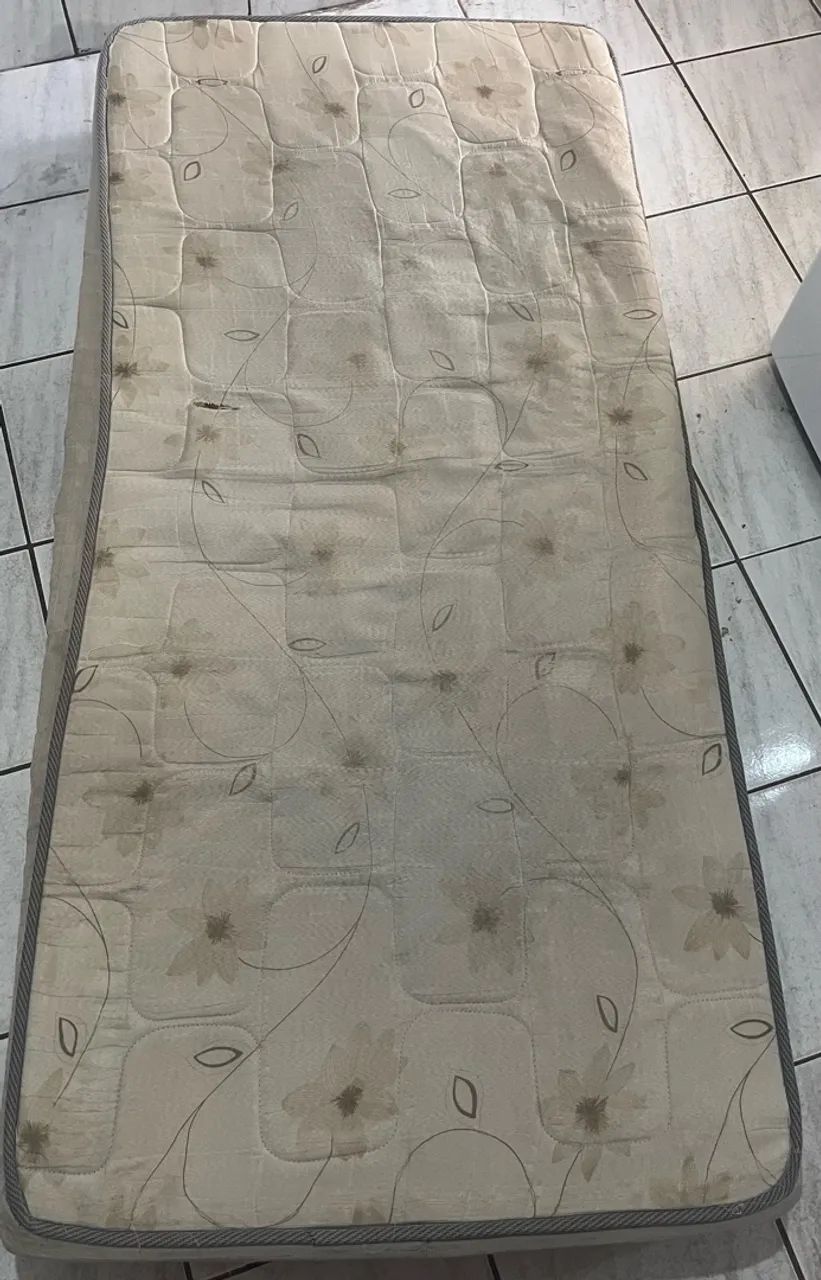 Vendo cama box solteiro + colchão  - Foto 5