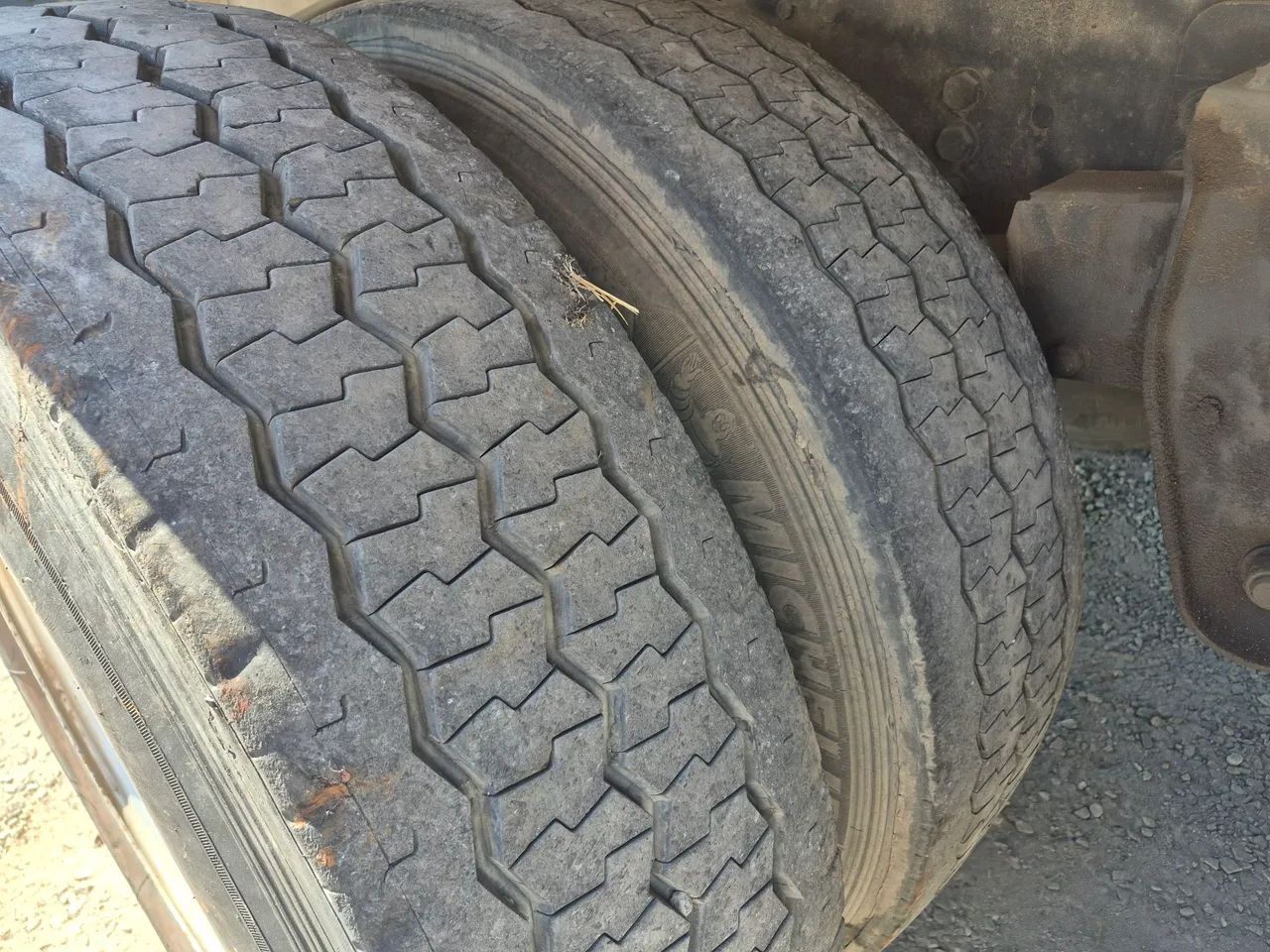 VW Titan 18310 2004 - Foto 4