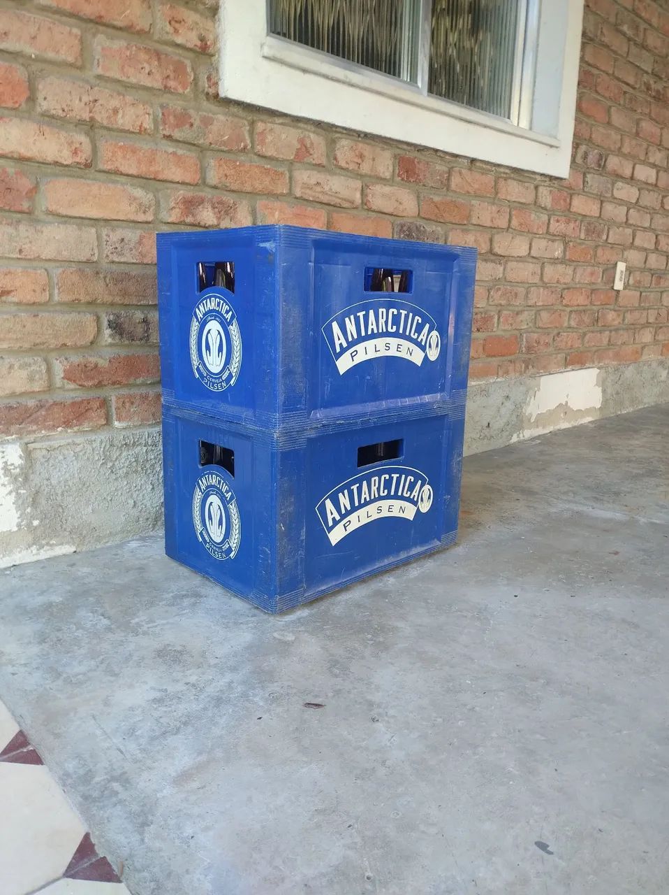 CAIXA DE CERVEJA COM GARRAFAS DE 600ml. - Foto 3