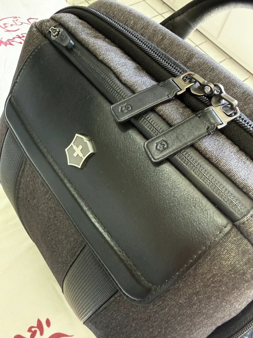 Mochila Victorinox Architecture Urban 2 City Cinza - Bolsas, malas
