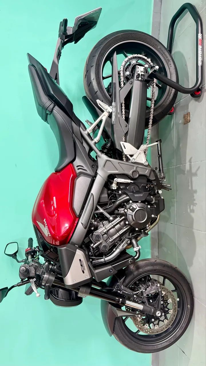 NOVA CB 650R E-CLUTCH - Foto 3