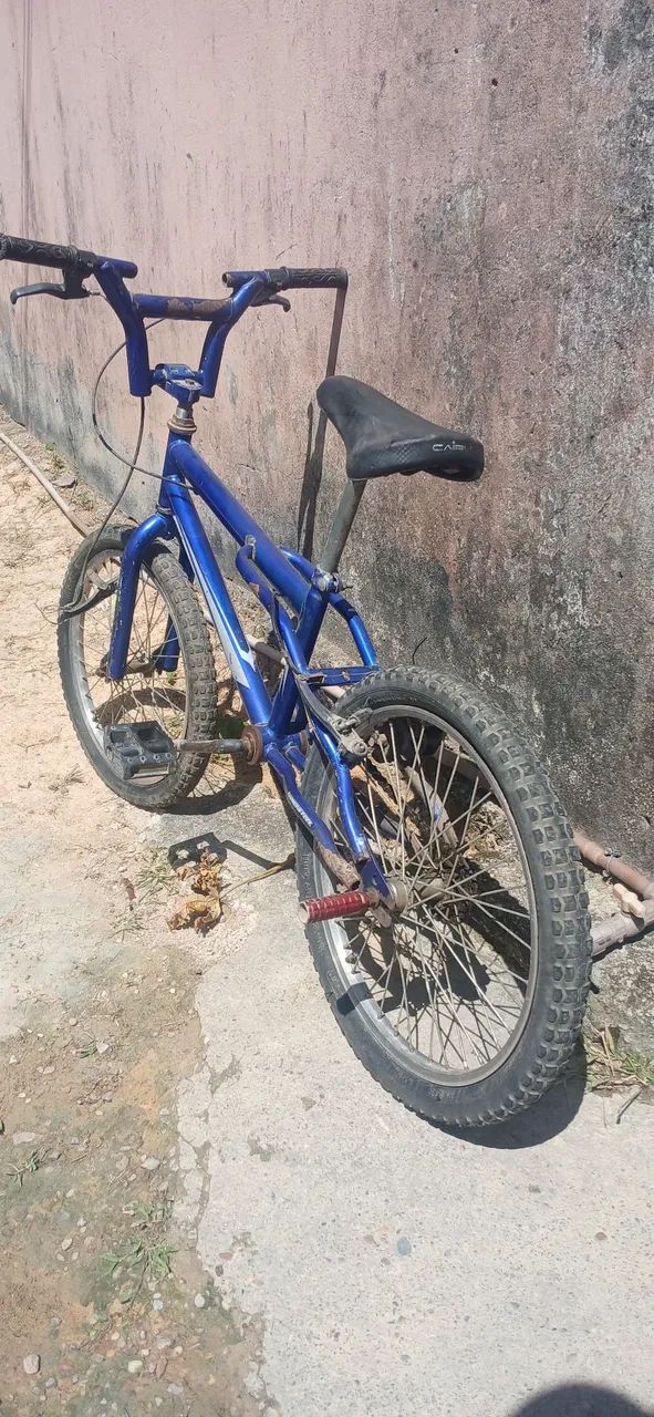 Vendo esta BMX aro 20  - Foto 3